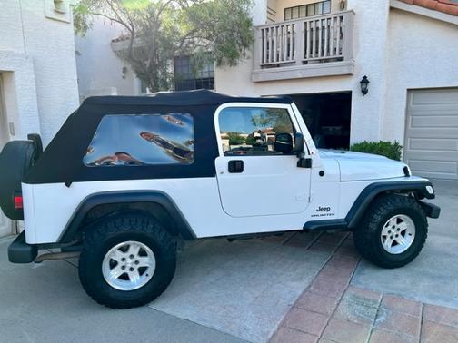 Photo 5 of 9 of 2004 Jeep Wrangler Unlimited